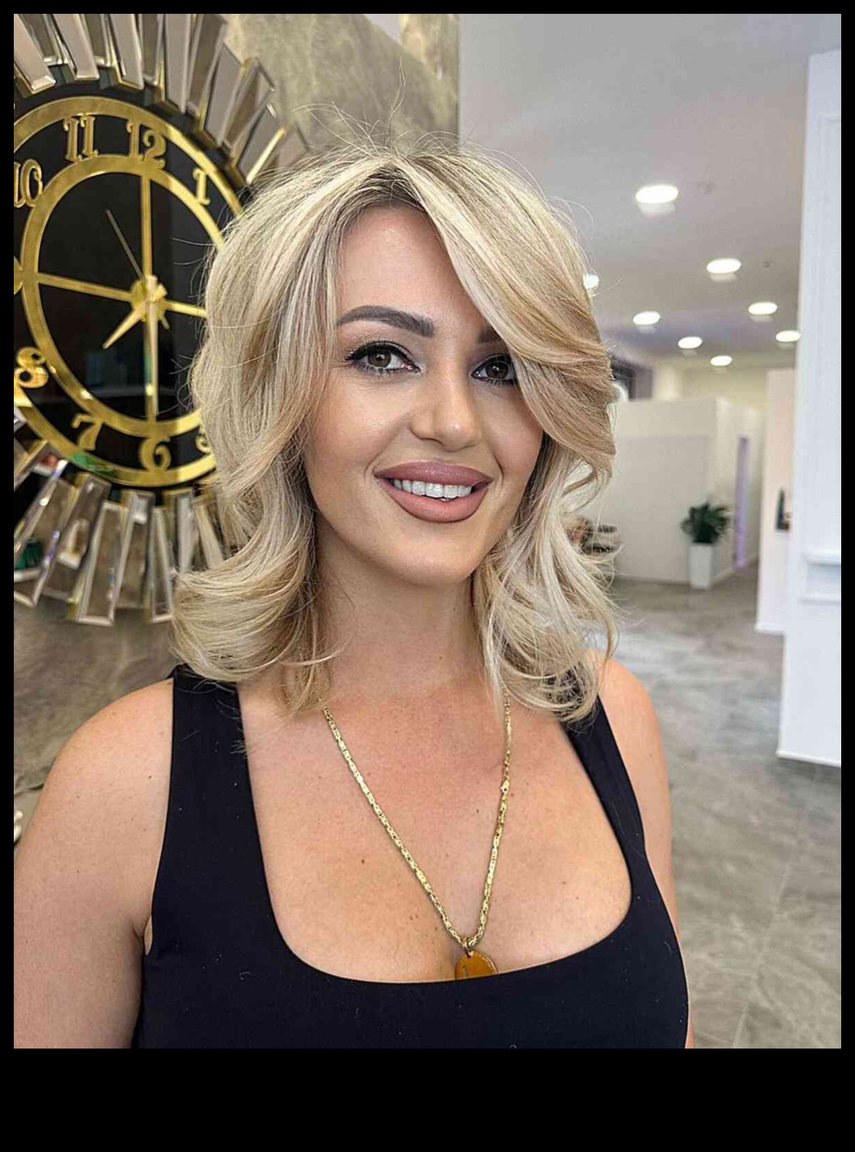 أنيقة بدون مجهود: تسريحات الشعر الأشقر اليومية لإضفاء لمسة كاجوال