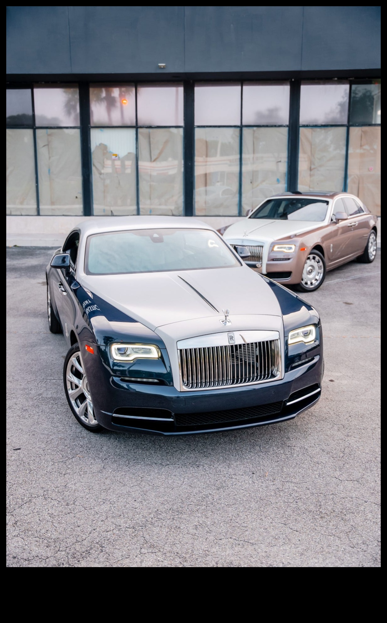 البذخ المنحوت: الإتقان الجمالي لتصميم السيارات الفاخرة