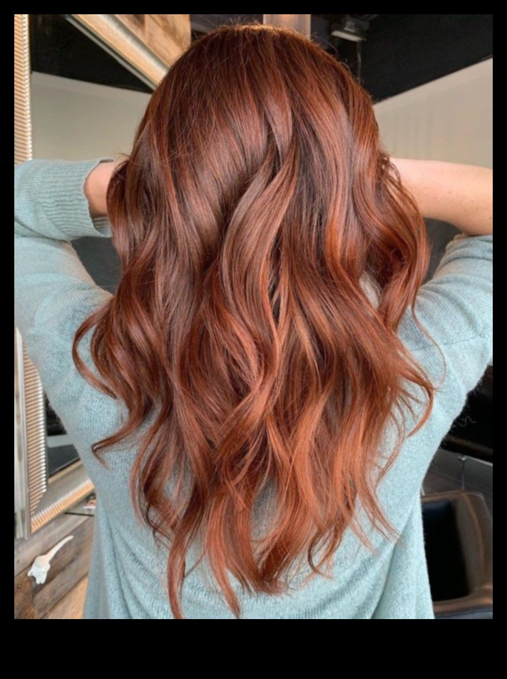 توابل القرفة: لون الشعر الأحمر البني الغني والحار